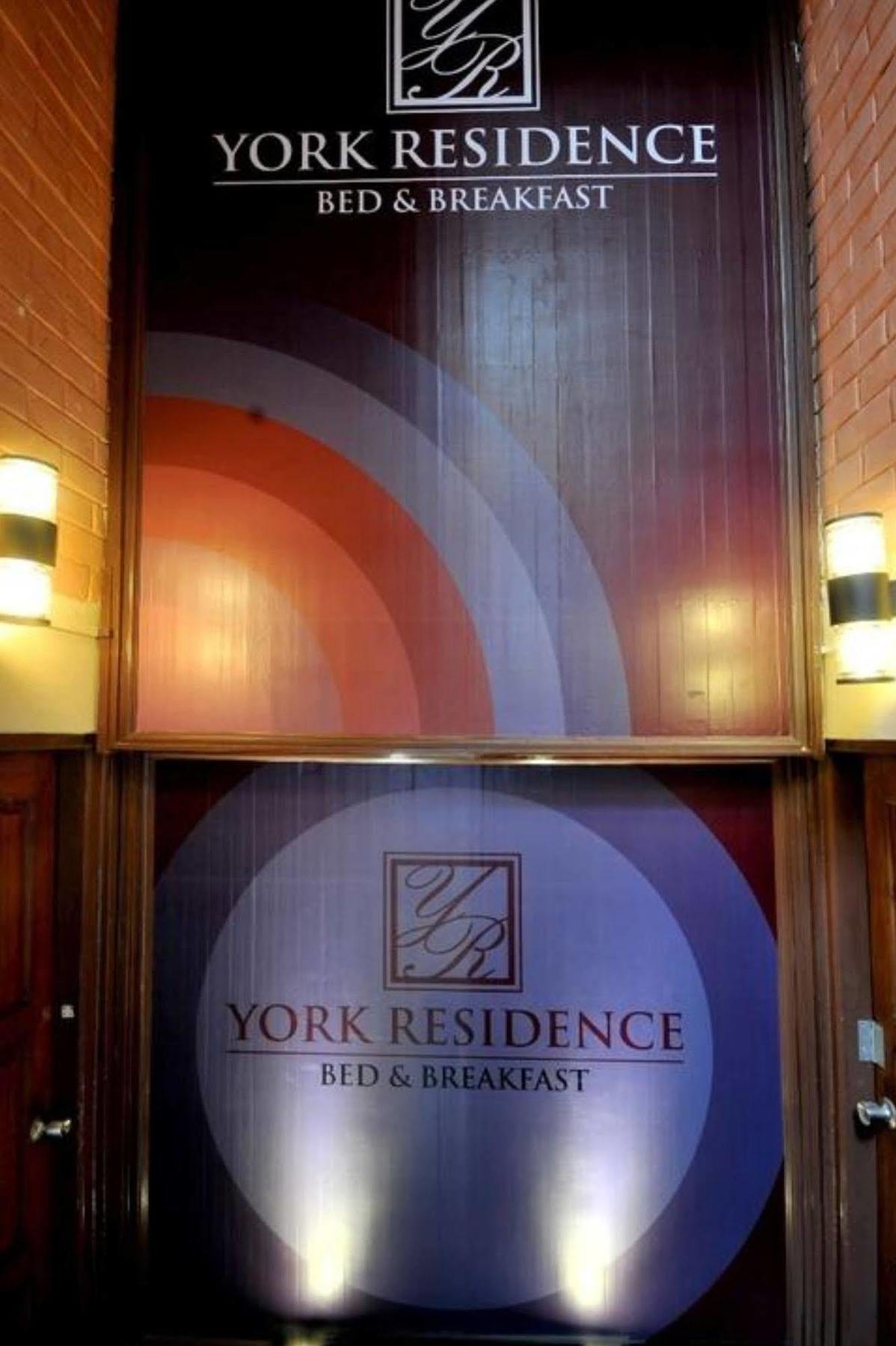 York Residence Янгон Екстер'єр фото