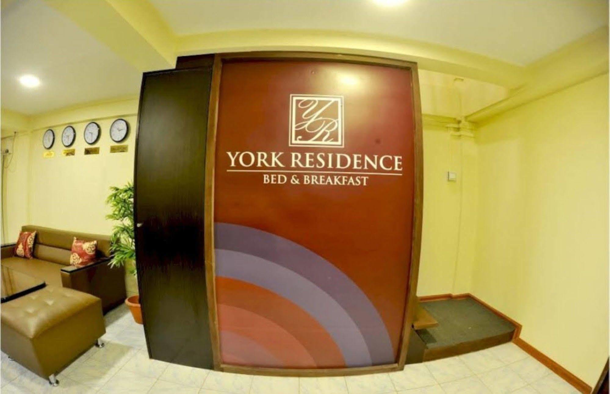 York Residence Янгон Екстер'єр фото